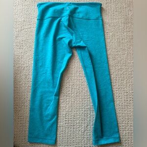 Blue lululemon leggings size 8 never worn 21” inseam